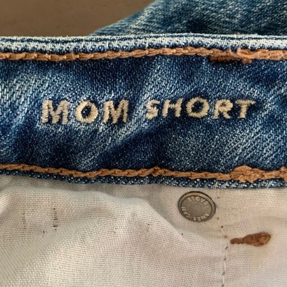 AMERICAN EAGLE Distressed Raw Hem Mom Jean 100% Cotton Denim Shorts 18 - Picture 9 of 13
